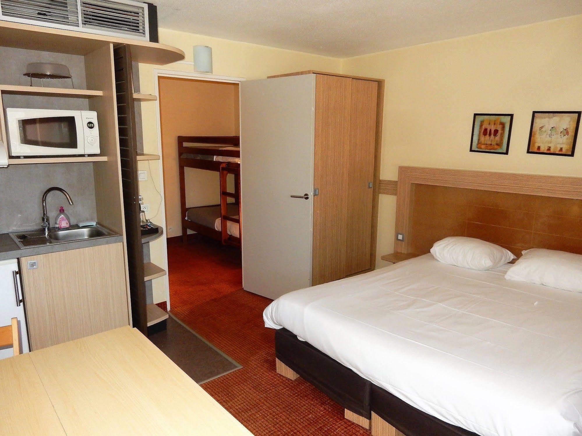 Suite Home Briancon Serre Chevalier Exterior foto